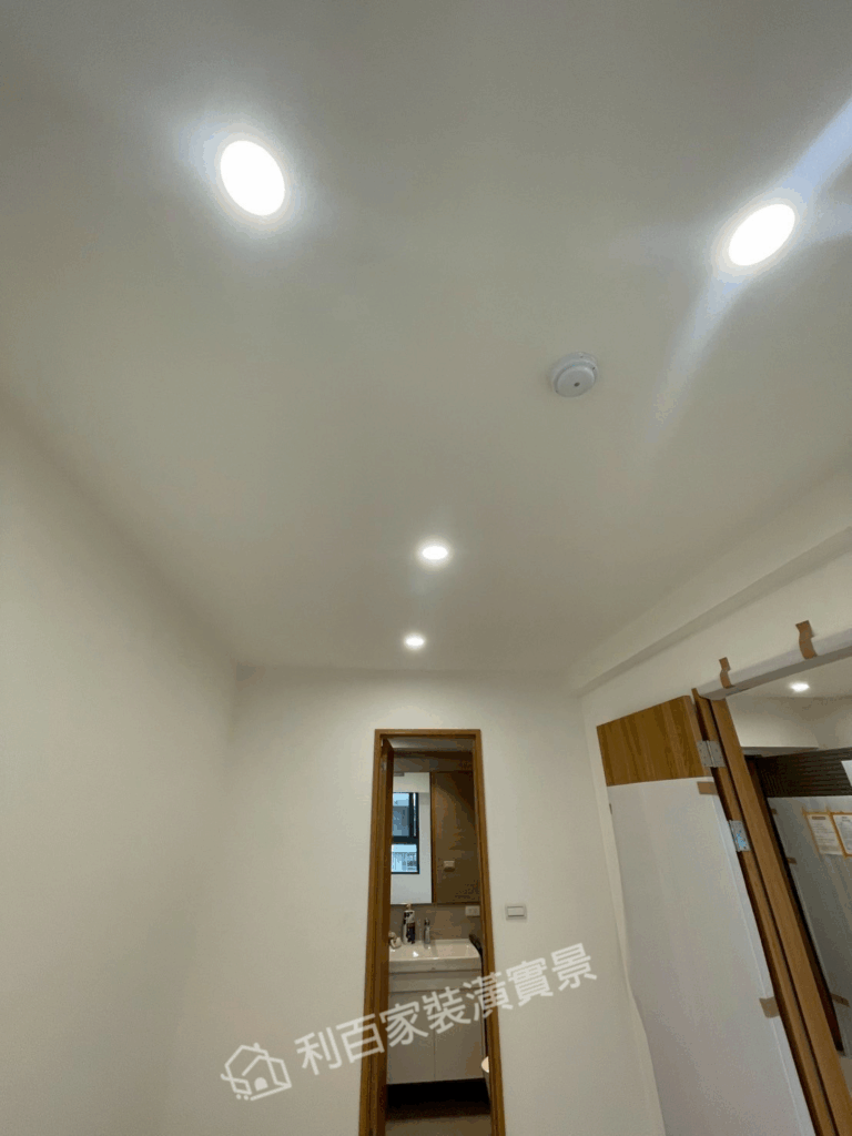 LINE_ALBUM_晶悅合一5K7油漆、燈具施工完成114.10.14_251014_6